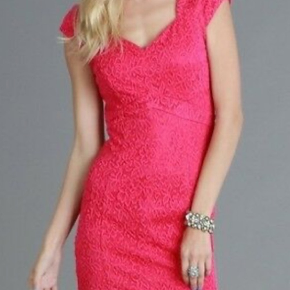 NIKIBIKI Sweetheart Midi Dress 💕